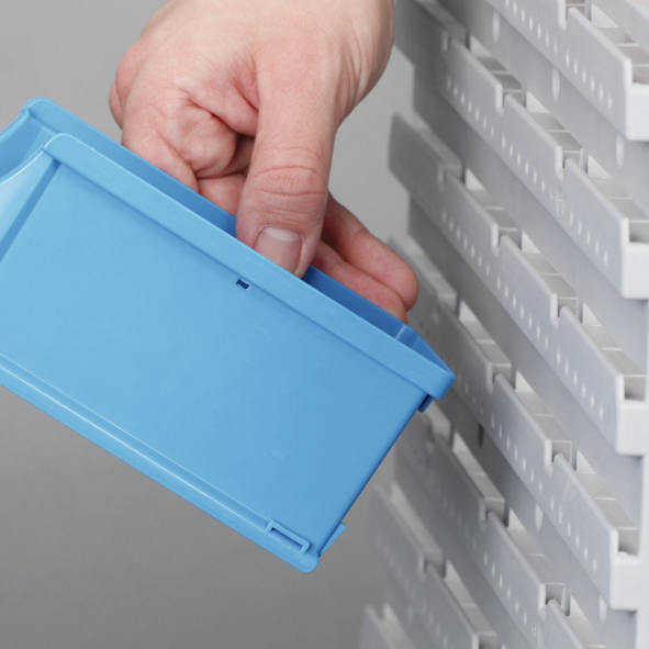 ProfiPlus Set >C< 1+2/17 rot/blau/grau ALLIT AG ProfiPlus Set >C< 1+2/17 rot/blau/grau 15 Sichtboxen mit 2 Wandhalterungen